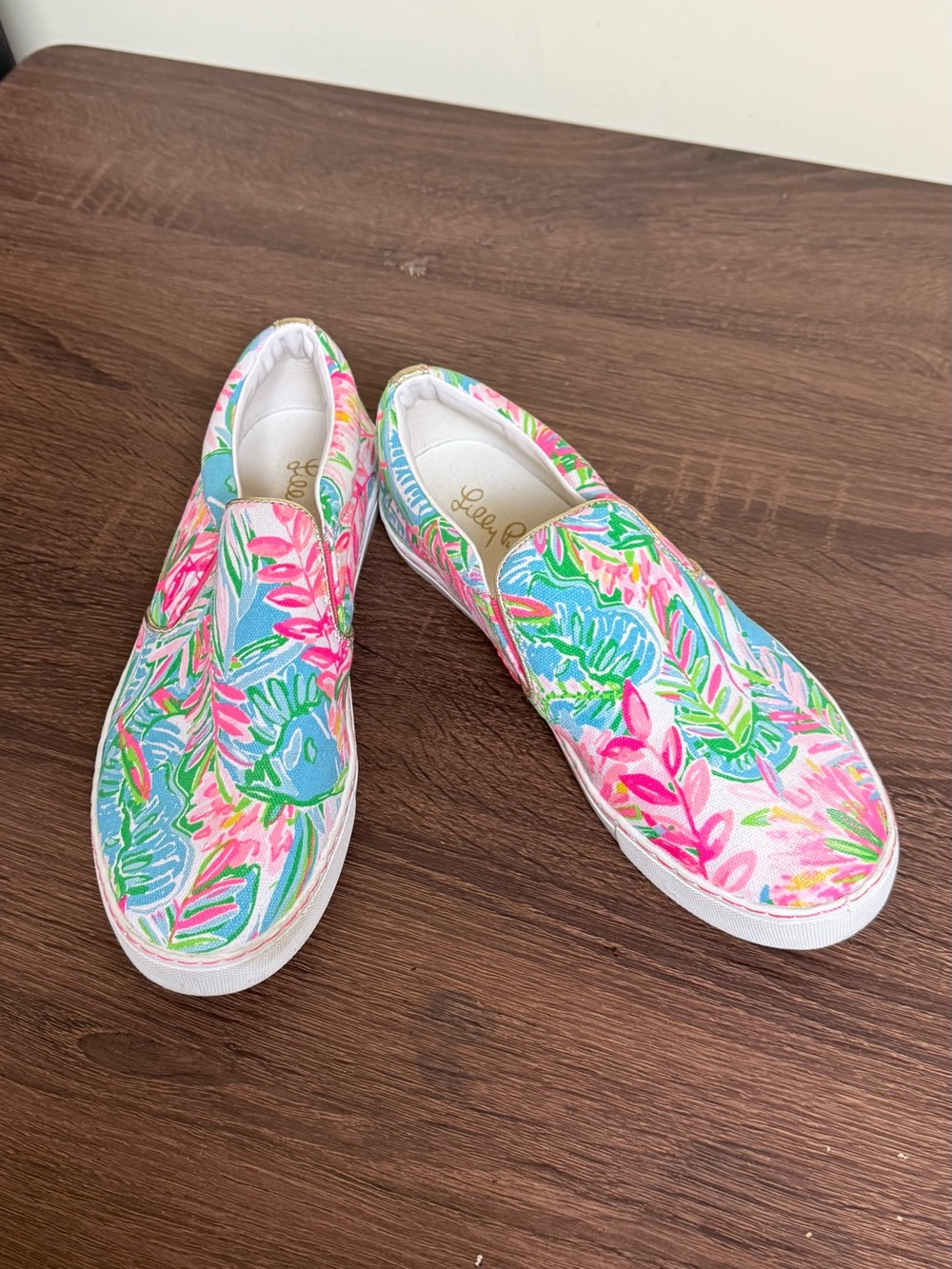 Lilly Pulitzer Floral Slip-On Sneakers in Pink & Blue size 8